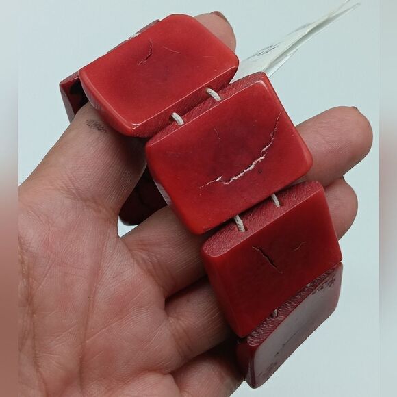 NATURAL HANDCUT Polished 1.25 inch Tagua Nut Red & Black Bracelet - Picture 5 of 15